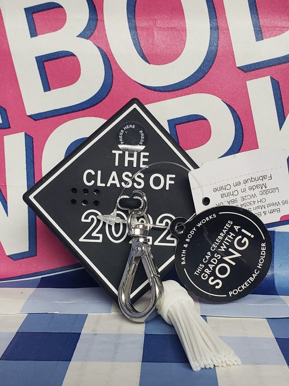 BBW Noise Making 2022 Graduation Cap PocketBac Holder